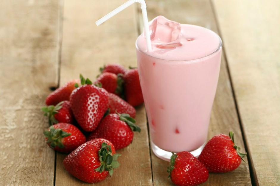 Çilekli Milkshake